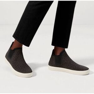 Rothy's "the chelsea" washable ankle bootie in espresso spot 8.5